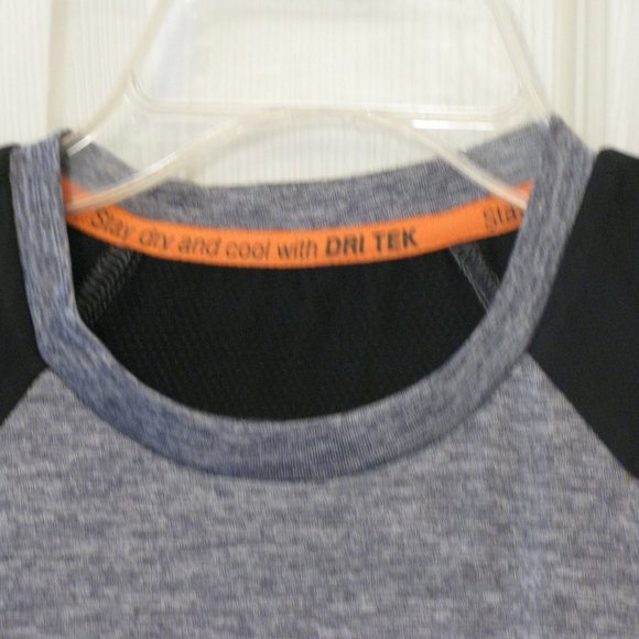 * University of Kentucky Boys Large 14 16 Dri Tek Fabric Collegiate - Picture 3 of 4